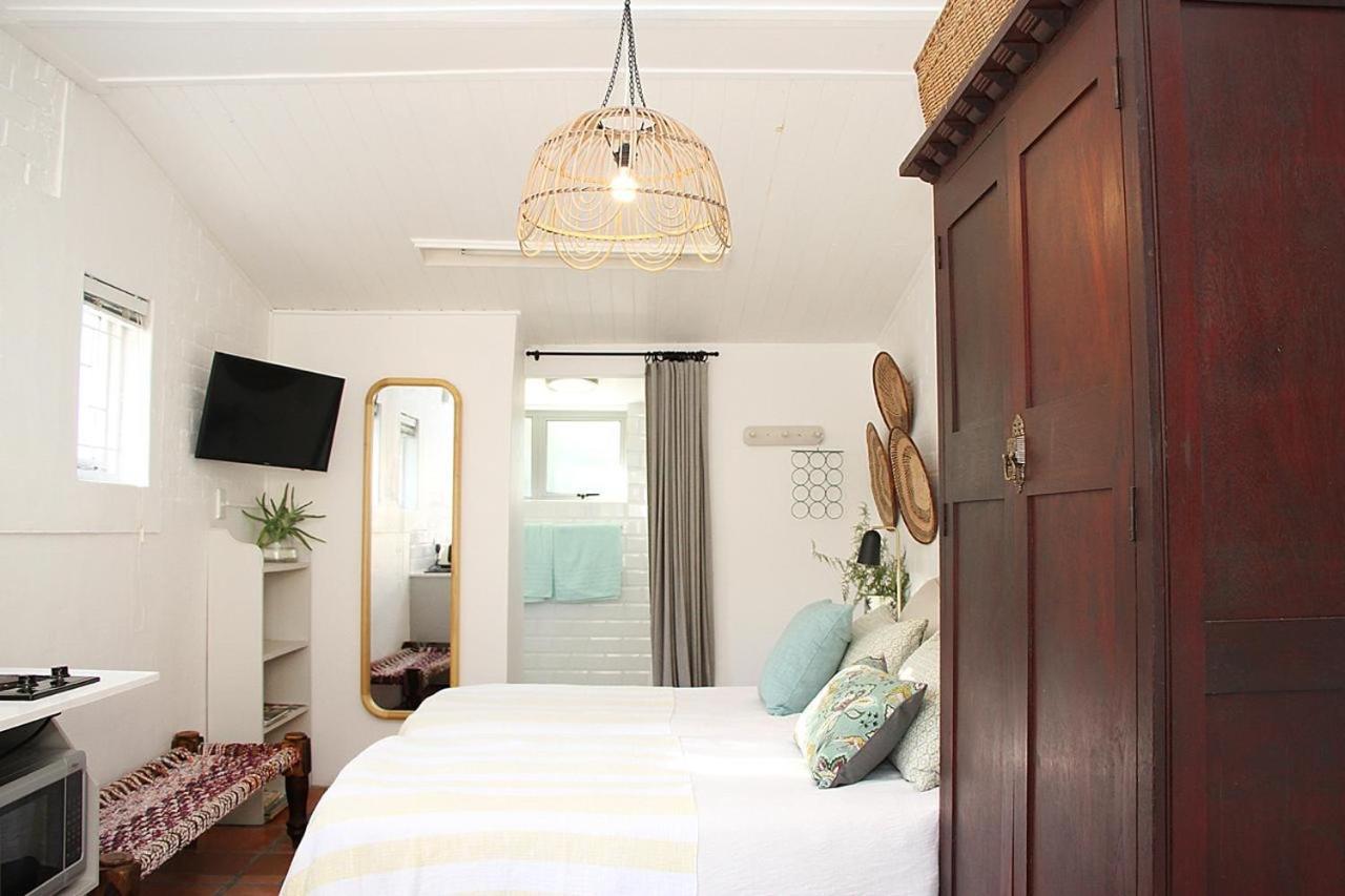 Courtyard Studio Lights And Wi Fi During Load Shedding Stellenbosch Exterior foto